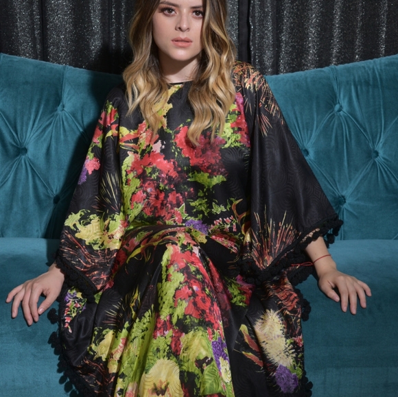 Ellectives Black silk kaftan dress, Plus size resort wear, Floral tunic gown - Picture 5 of 6